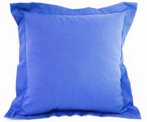 Cojín 60x60+10cm., tejido panamá color azul con cierre cremallera AUCHAN. Cojín 60x60+10cm., tejido panamá color azul con cierre cremallera AUCHAN.