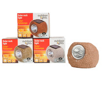 Elemento para jardín con forma de roca de 7x7x6 cm OUTDOOR LIGHTS. Elemento para jardín con forma de roca de 7x7x6 cm OUTDOOR LIGHTS.