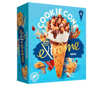 Conos de helado de nata con salsa de chocolate y trozos de galletas de chocolate EXTRÈME Cookie de Nestlé 4 x 110 ml.