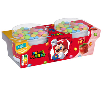 Yogur de fresa con grajeas de chocolate de diferentes colores SUPER MARIO 2 x 110 g. Yogur de fresa con grajeas de chocolate de diferentes colores SUPER MARIO 2 x 110 g.