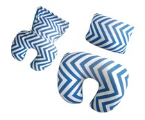 Almohada de viaje para el cuello de rayas blancas y azules AIRPORT ALCAMPO.
