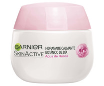 Crema hidratante y calmante, con agua de rosas, para pieles sensibles GARNIER Skin active 50 ml.