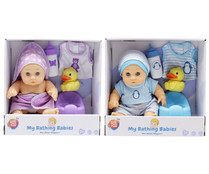 Muñeco bebé de 23cm con accesorios de baño, ONE TWO FUN ALCAMPO.