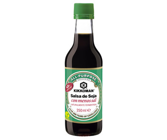 Salsa de soja bajo en sal KIKKOMAN frasco de 250 ml. Salsa de soja bajo en sal KIKKOMAN frasco de 250 ml.