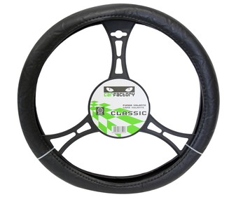 Cubre volante universal de color negro CAR FACTORY Classic. Cubre volante universal de color negro CAR FACTORY Classic.