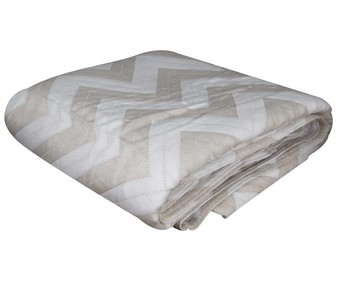 Colcha clásica para cama doble (135/150cm) diseño en color blanco y beige, 240x260cm. ENCAMA. Colcha clásica para cama doble (135/150cm) diseño en color blanco y beige, 240x260cm. ENCAMA.