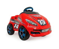 Coche de juguete de color rojo, 6V, velocidad máxima 3,4 km/h, INJUSA Speedy.