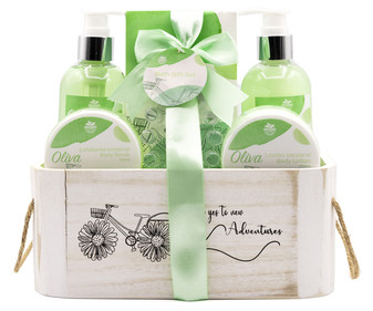 Caja de madera con asas con productos para el cuidado y la higiene corporal BECASAN. Caja de madera con asas con productos para el cuidado y la higiene corporal BECASAN.