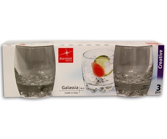 3 vasos de agua Galassia, 30 centilitros y fabricados en vidrio transparente BORMIOLI. 3 vasos de agua Galassia, 30 centilitros y fabricados en vidrio transparente BORMIOLI.