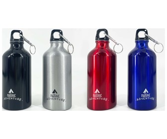 Botella de aluminio de colores surtidos 0,5 litros, NATURE ADVENTURE. Botella de aluminio de colores surtidos 0,5 litros, NATURE ADVENTURE.
