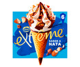 Conos de helado de nata con almendra caramelizada y salsa de chocolate EXTRÊME de Nestle 6 x 110 ml.