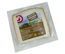 Queso de cabra semicurado con pimentón PRODUCTO ALCAMPO 300 g. Queso de cabra semicurado con pimentón PRODUCTO ALCAMPO 300 g.
