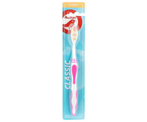 Cepillo dental clásico, con cabezal ovalado y filamentos de dureza media PRODUCTO ALCAMPO.