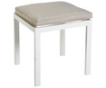 Conjunto de muebles de jardín 7 plazas 2 sofás, 2 taburetes y mesa de acero color blanco/beige, incluye cojines, Sebastopol GARDEN STAR ALCAMPO.