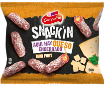 Mini fuets rellenos de queso, ideales para tomar como aperitivo CAMPOFRÍO Snack´in 50 g.