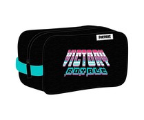 Estuche rectangular color negro estampado FORTNITE, 20x9x7 cm.