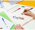 Lote de 27 bolígrafos con capucha de forma triangular, punta mediana y grosor de escritura de 1 milímetro, con tinta de colores, azul, negro, rojo y verde BIC Cristal.