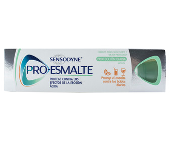 Pasta de dientes de uso diario y con sabor a menta SENSODYNE Pro esmalte 75 ml. Pasta de dientes de uso diario y con sabor a menta SENSODYNE Pro esmalte 75 ml.
