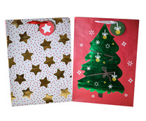 Bolsa para regalo tamaño L con diseños surtidos, PRODUCTO ALCAMPO. Bolsa para regalo tamaño L con diseños surtidos, PRODUCTO ALCAMPO.