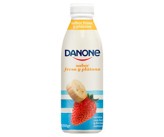 Yogur líquido para beber con sabor a fresa y platáno DANONE 550 g. Yogur líquido para beber con sabor a fresa y platáno DANONE 550 g.