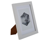 Marco de fotos, tamaño: 30x40 cm de madera color blanco, ACTUEL.         