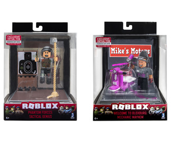 Surtido de figuras de personajes mas accesorio ROBLOX. Surtido de figuras de personajes mas accesorio ROBLOX.