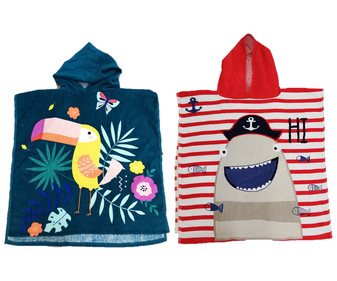 Poncho de playa infantil tejido velour, varios diseños, 320g/m², ACTUEL. Poncho de playa infantil tejido velour, varios diseños, 320g/m², ACTUEL.