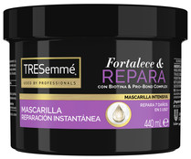 Mascarilla reparación instantánea, para cabellos frágiles y castigados TRESEMMÉ Fortalece & repara 440 ml.