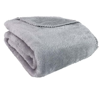 Plaid sherpa en color gris, 125x150 cm, ACTUEL. Plaid sherpa en color gris, 125x150 cm, ACTUEL.