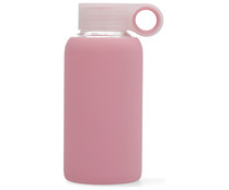 Botella de vidrio con cubierta de silicona color rosa y tapón de rosca, 0,35 litros QUID.