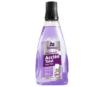 Enjuague bucal de uso diario, con acción total SANKO 500 ml.