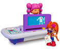 Escenario de juego Socorro ambulancia con luces y sonidos, figura y accesorios médicos, PINYPON.