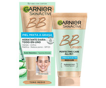 Crema correctora y anti-imperfecciones para pieles mixtas a grasas, tono medio y SPF 20 GARNIER Skin active BB Cream 40 ml.