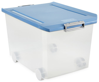 Caja de ordenación multiusos con tapa de pláctico color azul lavanda, 60 litros TATAY. Caja de ordenación multiusos con tapa de pláctico color azul lavanda, 60 litros TATAY.