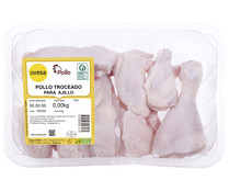 Pollo limpio y troceado, ideal para ajillo UVESA Bandeja