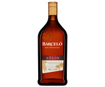 Ron añejo dominicano de calidad superior, añejado en barricas de roble BARCELÓ botella 1l.