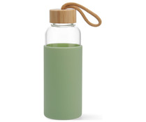 Botella de vidrio 0,5 litros con funda de silicona color verde y tapa de bambú QUID.