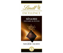Chocolate negro con granos de sésamo tostados al punto LINDT EXCELLENCE 100 g.