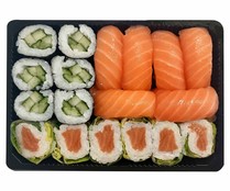 Bandeja 6 sushi salmón, 6 maki pepino y 6 cristal salmón SUSHI GOURMET 18 uds.