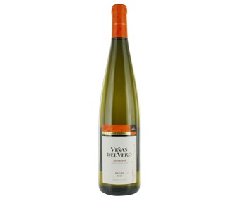 Vino blanco botella de 75 centilitros. Vino blanco botella de 75 centilitros.