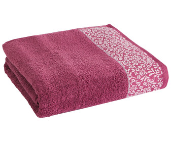 Toalla de baño 100% algodón color rosa con cenefa floral, 500g/m² ACTUEL. Toalla de baño 100% algodón color rosa con cenefa floral, 500g/m² ACTUEL.