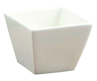 Bol cuadrado fabricado en porcelana blanca especial para aperitivos Chef, 7,5x7,5cm. QUID. Bol cuadrado fabricado en porcelana blanca especial para aperitivos Chef, 7,5x7,5cm. QUID.