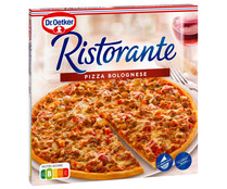 Pizza de masa fina y crujiente cubierta con tomate, carne picada de vacuno y queso DR. OETKER Ristorante 375 g.