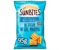 Snacks ondulados multicereales, con sabor sal marina SUNBITES 95 g.