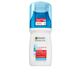 Limpiador exfoliante con cepillo, para pieles grasas con tendencia acneica GARNIER Skin active Pure active 150 ml. Limpiador exfoliante con cepillo, para pieles grasas con tendencia acneica GARNIER Skin active Pure active 150 ml.