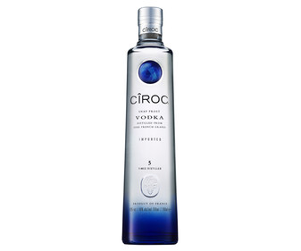 Vodka blanco premium francés con 5 destilaciones CÎROC botella de 70 cl. Vodka blanco premium francés con 5 destilaciones CÎROC botella de 70 cl.