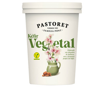 Kéfir de almendra de Mallorca, coco y fementos propios del kéfir PASTORET 500 ml. Kéfir de almendra de Mallorca, coco y fementos propios del kéfir PASTORET 500 ml.