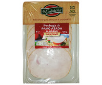 Pechuga de pavo asada al horno, sin gluten y cortada en finas lonchas LA CARLOTEÑA 125 g.