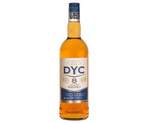 Whisky finest old de 8 años, destilado y embotellado en España DYC botella de 1 l.