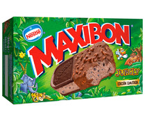 Sándwich de helado de chocolate con trozos de galletas de chocolate MAXIBON Jungly de Nestlé 4 x 140 ml.